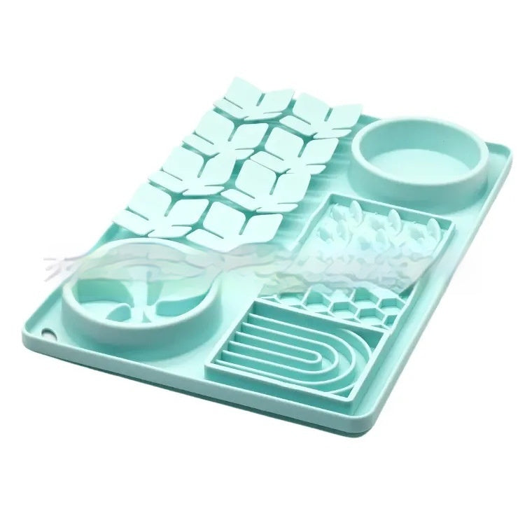 Pet Silicone Licking Mat With Suction Cup For Slow Feeding